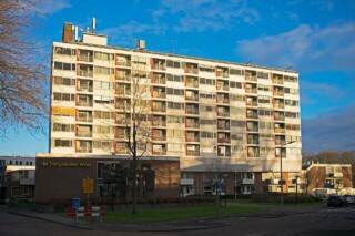 Wedijveren om de titel ‘oudste torenflat van Delft’