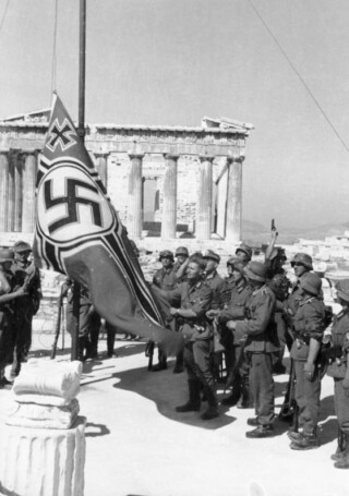 nazis akropolis