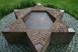 Barneveldgroep monument