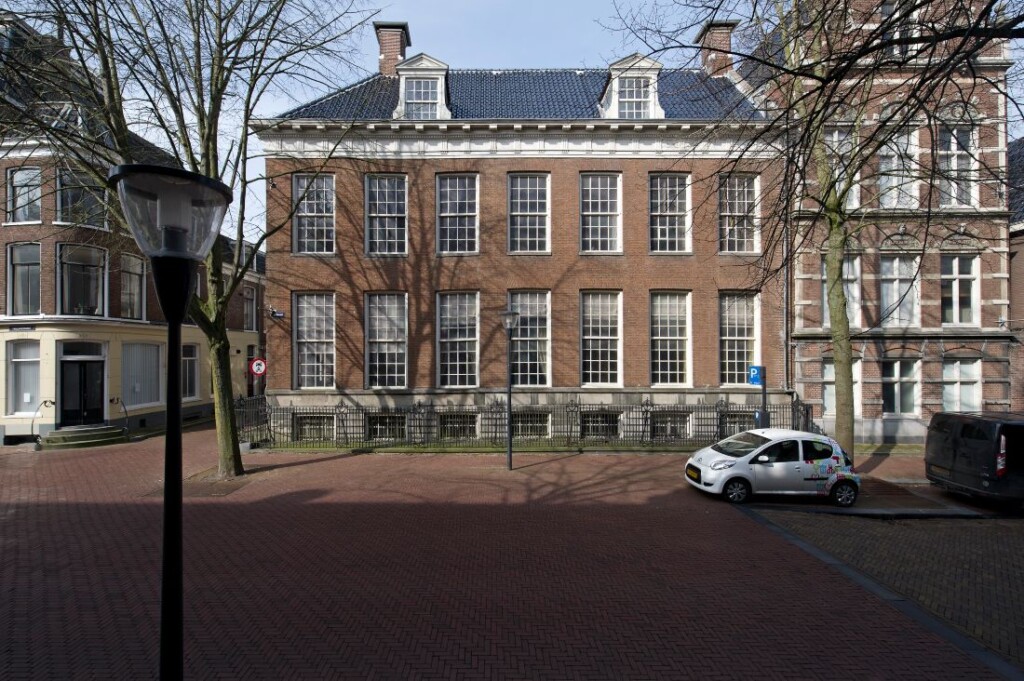 Huis Van Eysinga in Leeuwarden – achttiende-eeuws stadshuis met interieur uit verschillende perioden.