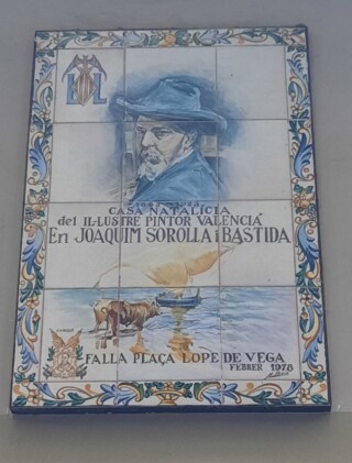 Gedenkplaat bij het geboortehuis van Sorolla in de Calle de las Mantas in Valencia