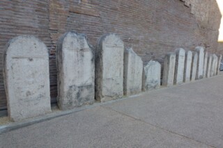 grafstenen lijfwacht romeinse keizer