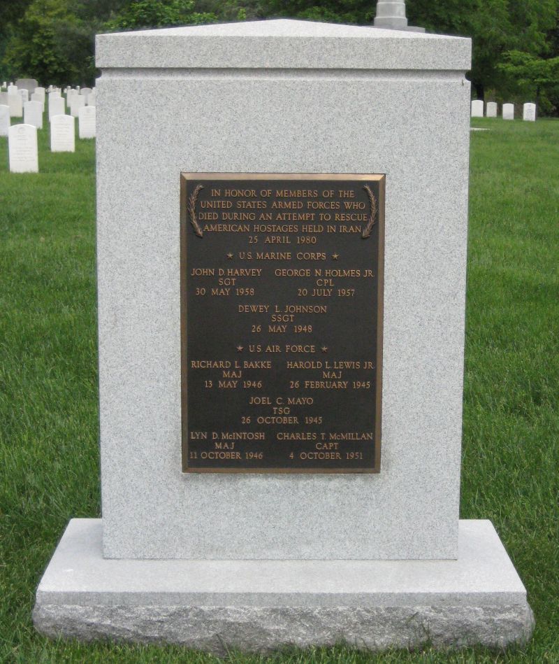 Herdenkingsmonument voor Operation Eagle Claw op de Arlington National Cemetery.