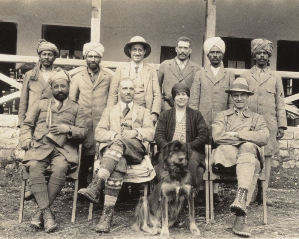 Groepsfoto expeditie 29-04-1925