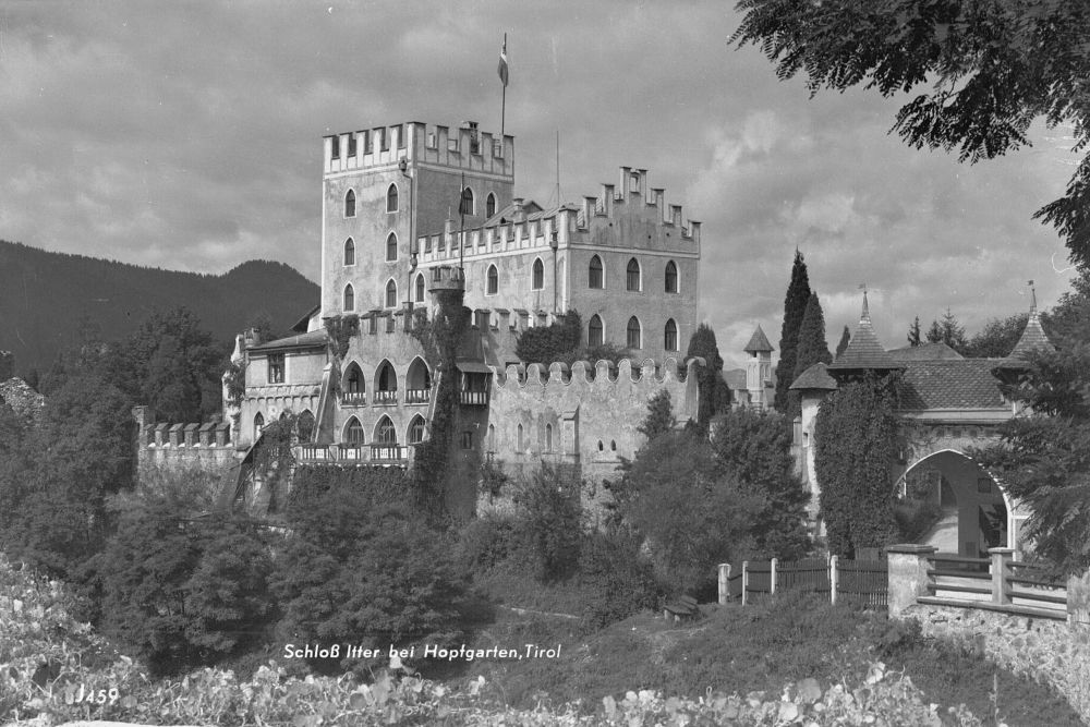 Kasteel Itter tussen 1971 en 1978.