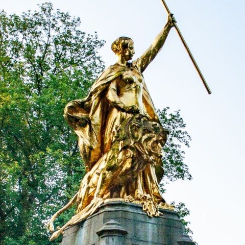 Groeningemonument