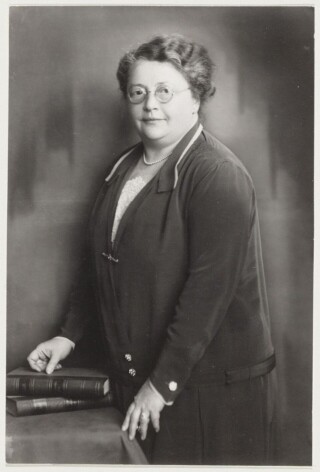 Rosa Manus in 1928