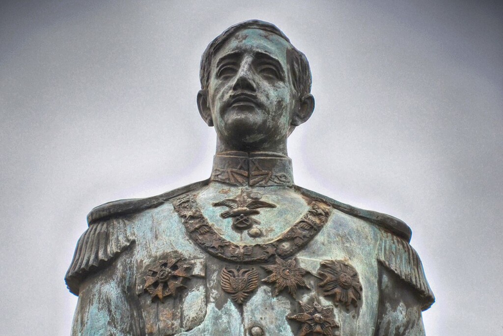 Standbeeld zog i albanie