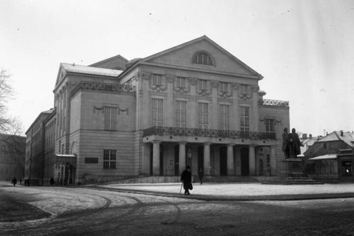 Weimar,_Nationaltheater