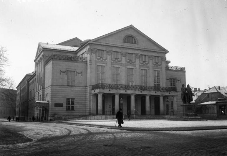 Weimar,_Nationaltheater