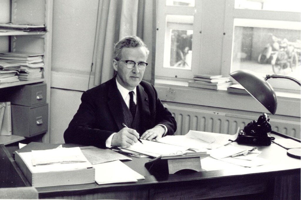 Prof. dr. Th. L. M. Thurlings